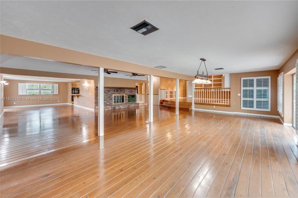 Empty room, Interior, Pendant Lights, Wood Texture Flooring