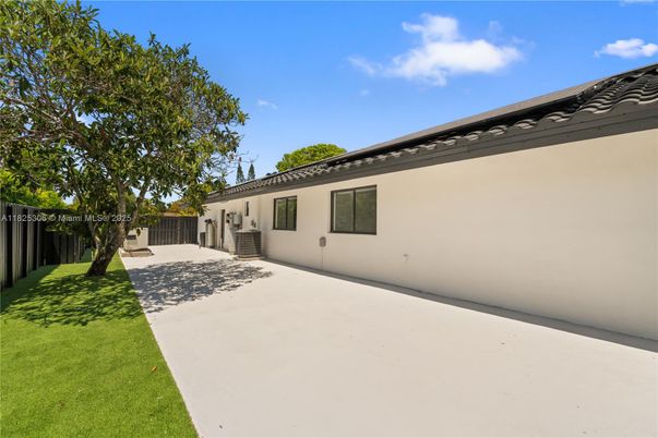 Backyard, Exterior