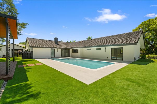 Backyard, Exterior, Pool