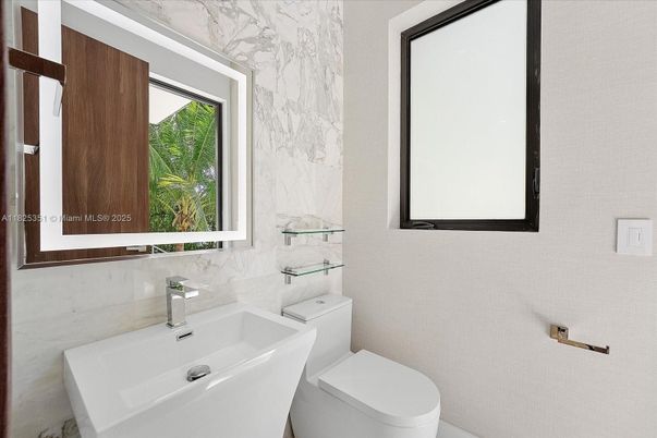 Bathroom, Interior, Marble Walls