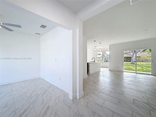 Empty room, Interior, Kitchen, Marble, Pendant Lights, Recessed Lighting