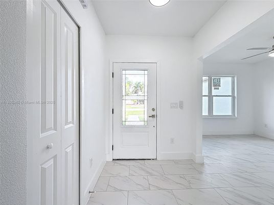 Empty room, Interior, Marble