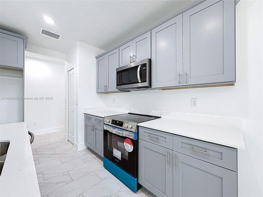 Interior, Kitchen, Marble, Recessed Lighting
