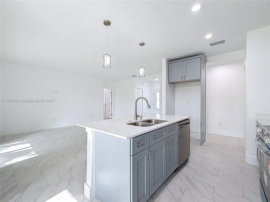 Interior, Kitchen, Marble, Pendant Lights, Recessed Lighting