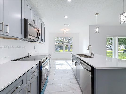 Interior, Kitchen, Marble, Pendant Lights, Recessed Lighting