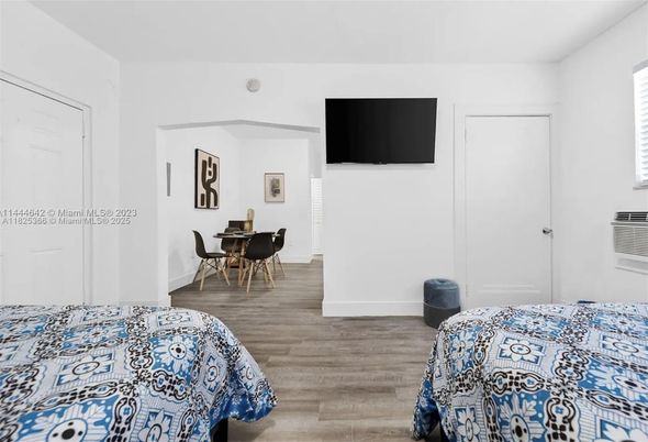 Bedroom, Dining room, Interior, Wood Texture Flooring