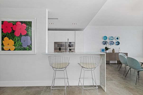 Dining room, Interior, Kitchen, Recessed Lighting, Stainless Steel Appliances