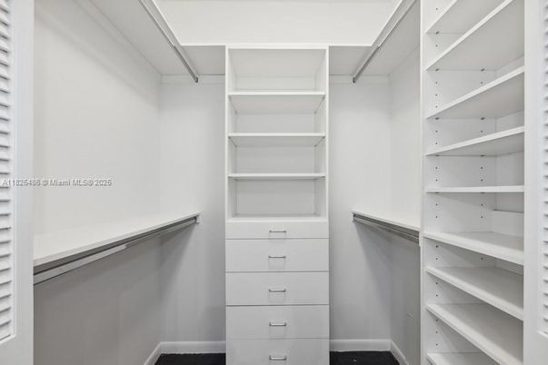 Interior, Walk-in Closets
