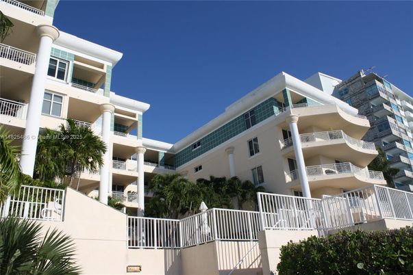 Exterior, Facade, Condo Building
