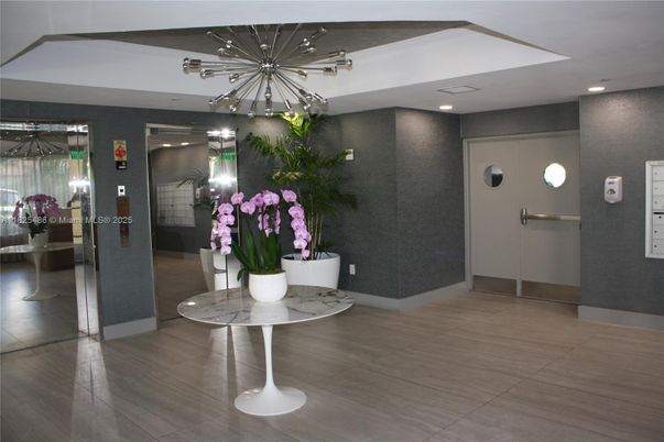 Elevator, Interior, Pendant Lights, Recessed Lighting