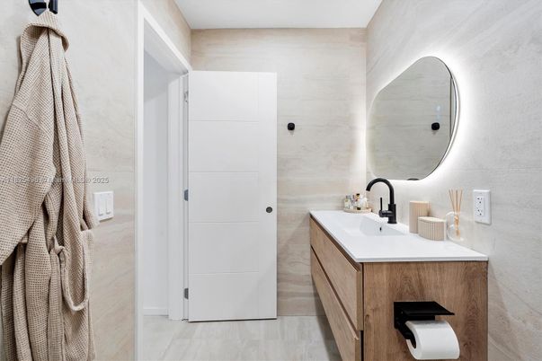 Bathroom, Interior