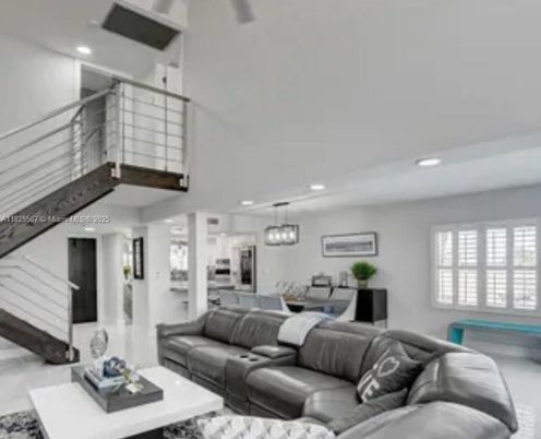 Chandelier, Dining room, Interior, Living room, Pendant Lights, Recessed Lighting