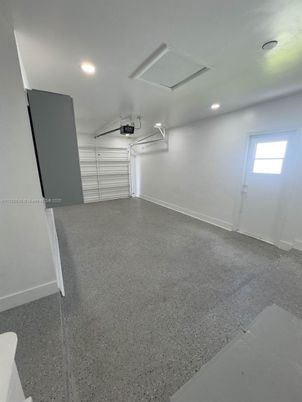 Garage, Interior, Recessed Lighting
