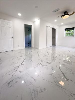 Empty room, Interior, Marble, Recessed Lighting