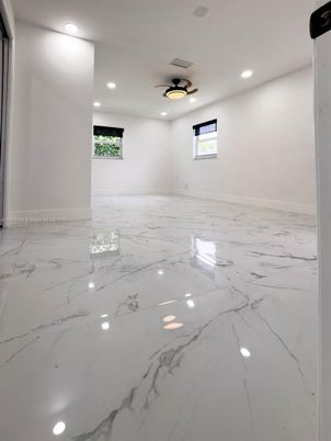 Empty room, Interior, Marble, Recessed Lighting