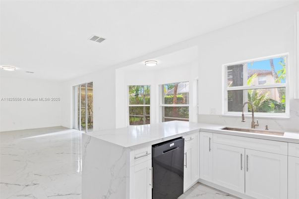 Interior, Kitchen, Marble, Recessed Lighting
