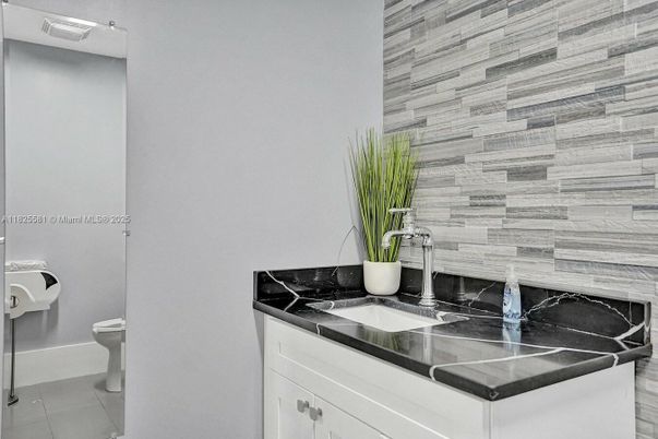 Bathroom, Interior
