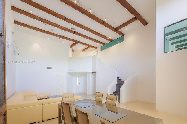 Dining room, Interior, Recessed Lighting, Wooden Beams