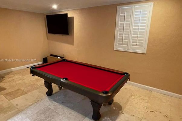 Billiard Table, Game Room, Interior, Recessed Lighting
