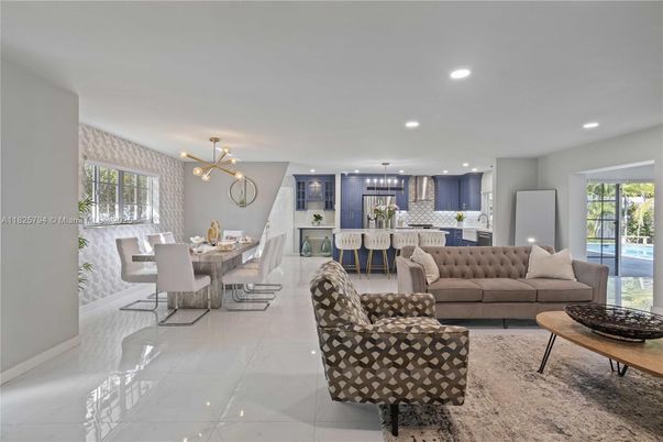Dining room, Interior, Kitchen, Living room, Pendant Lights, Recessed Lighting