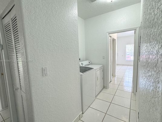 Interior, Washer