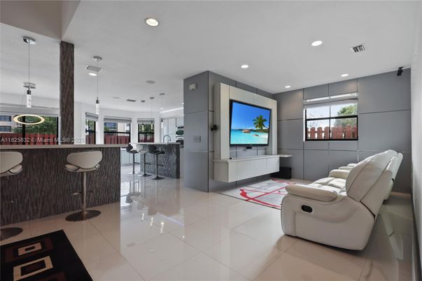 Interior, Pendant Lights, Recessed Lighting