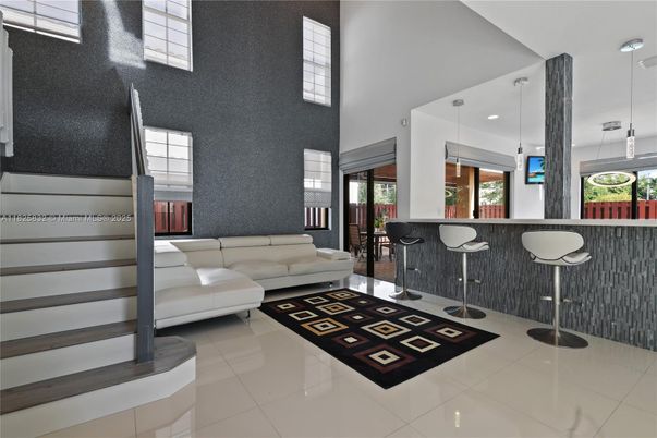 Interior, Living room, Pendant Lights, Recessed Lighting