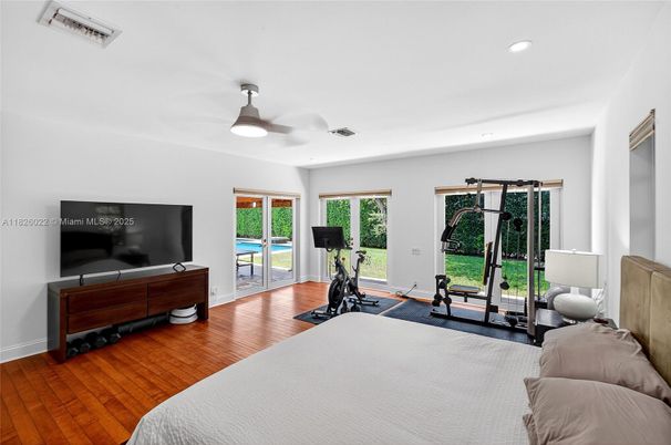 Bedroom, Fitness Equipment, Interior, Recessed Lighting, Wood Texture Flooring