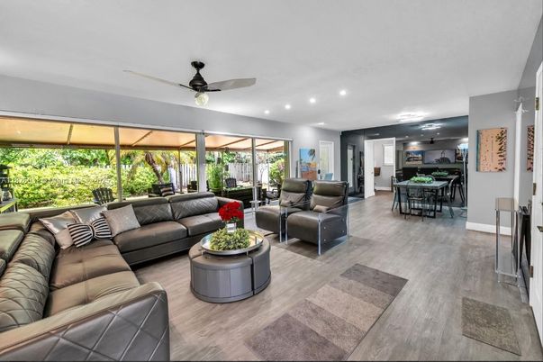 Dining room, Interior, Living room, Recessed Lighting, Wood Texture Flooring