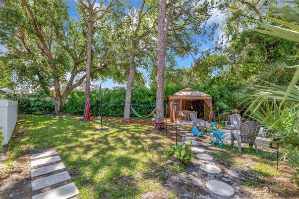 Backyard, Exterior, Playground