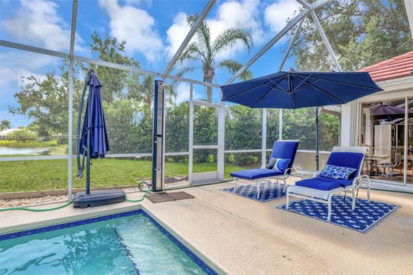 Glass Ceilings, Interior, Pool, Sun Room, Water