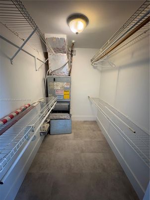Interior, Walk-in Closets