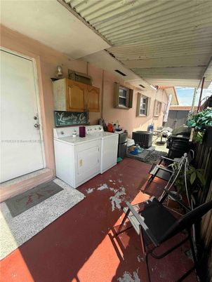 Exterior, Washer