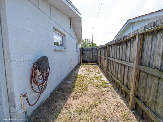 Backyard, Exterior