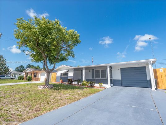 Attached, Backyard, Exterior, Facade, Ranch