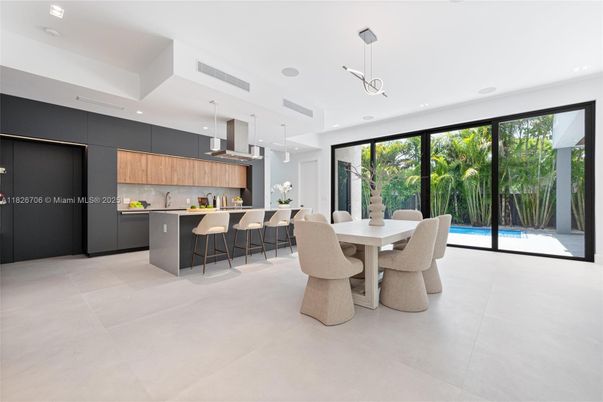 Dining room, Interior, Kitchen, Pendant Lights, Recessed Lighting