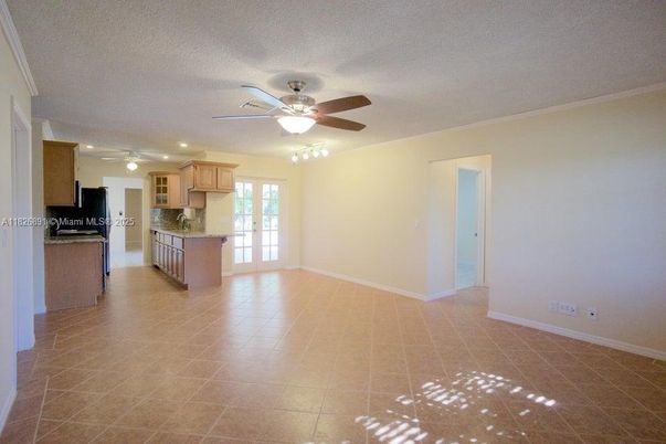 Empty room, Interior, Kitchen, Recessed Lighting