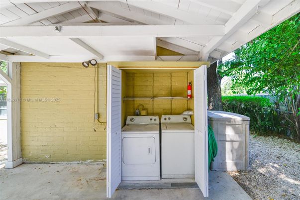 Exterior, Utility Closets, Washer