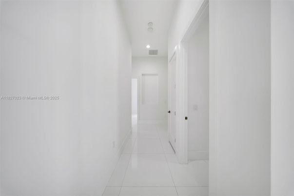 Interior, Recessed Lighting