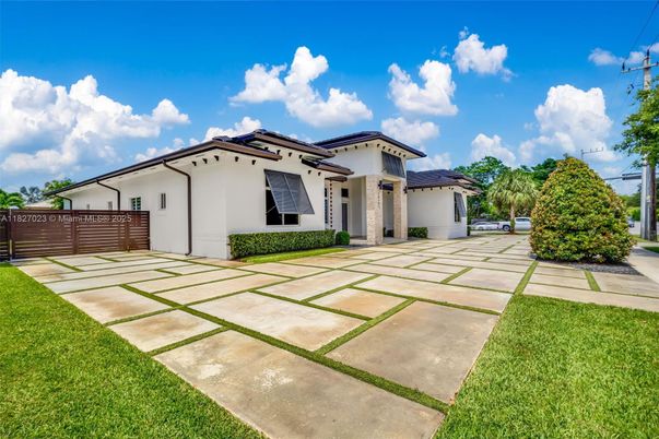 Backyard, Exterior, Facade, Spanish Mediterranean