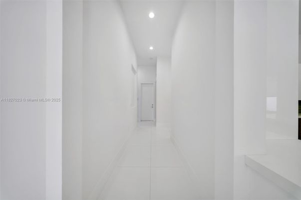 Interior, Recessed Lighting