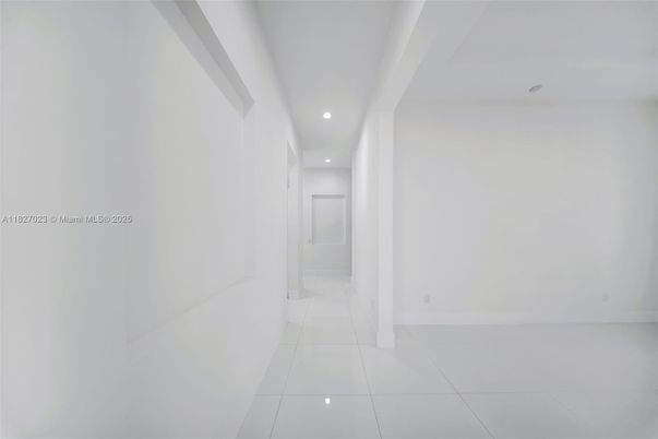Interior, Recessed Lighting