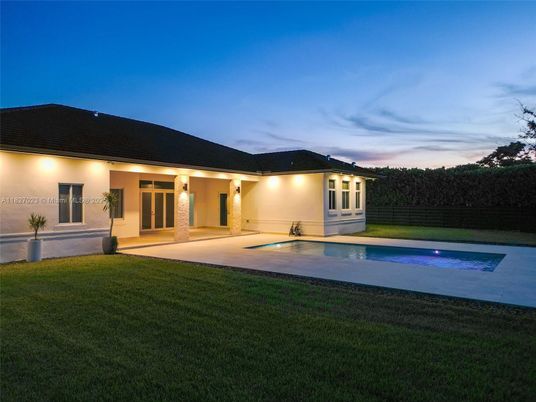 Backyard, Exterior, Pool