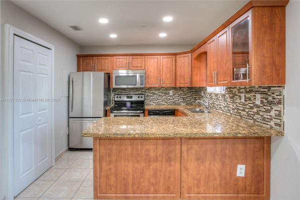Interior, Kitchen, Recessed Lighting