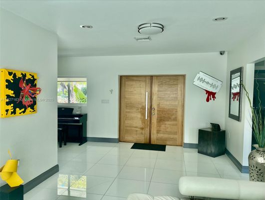 Interior, Recessed Lighting