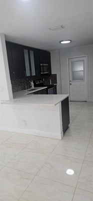 Interior, Kitchen, Marble, Recessed Lighting