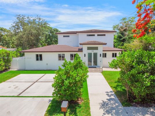 Backyard, Exterior, Facade, Mediterranean