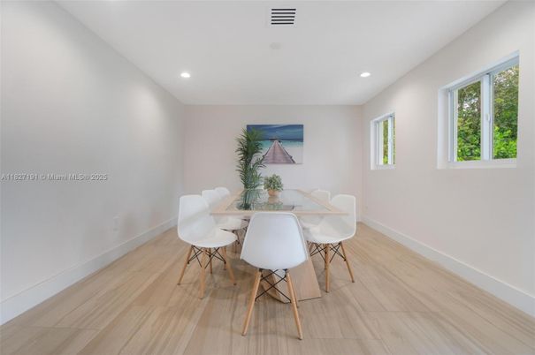 Dining room, Interior, Recessed Lighting, Wood Texture Flooring