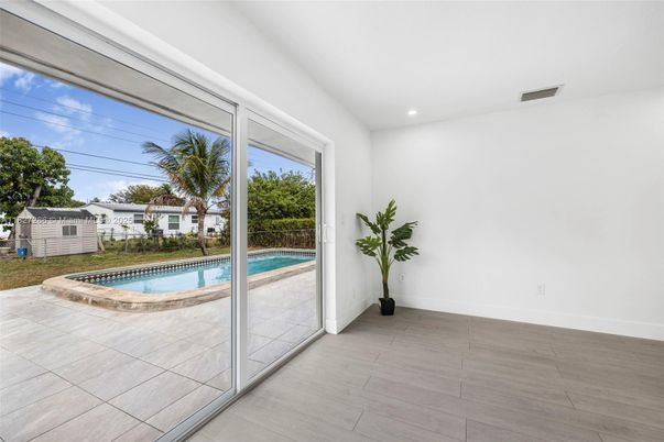 Interior, Pool, Recessed Lighting