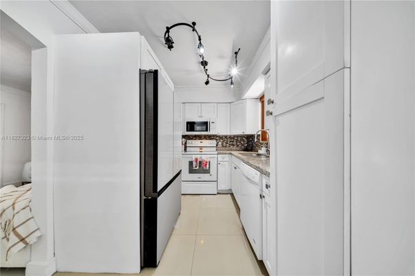 Interior, Kitchen